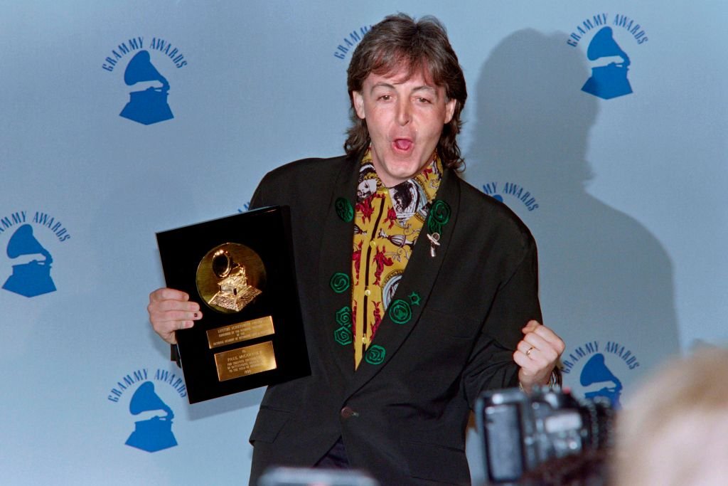 1990 (Feb 21) - Paul Gets Grammy Lifetime Achievement Award