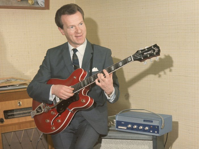 1920 (May 10) - Beatles Influencer Bert Weedon Born