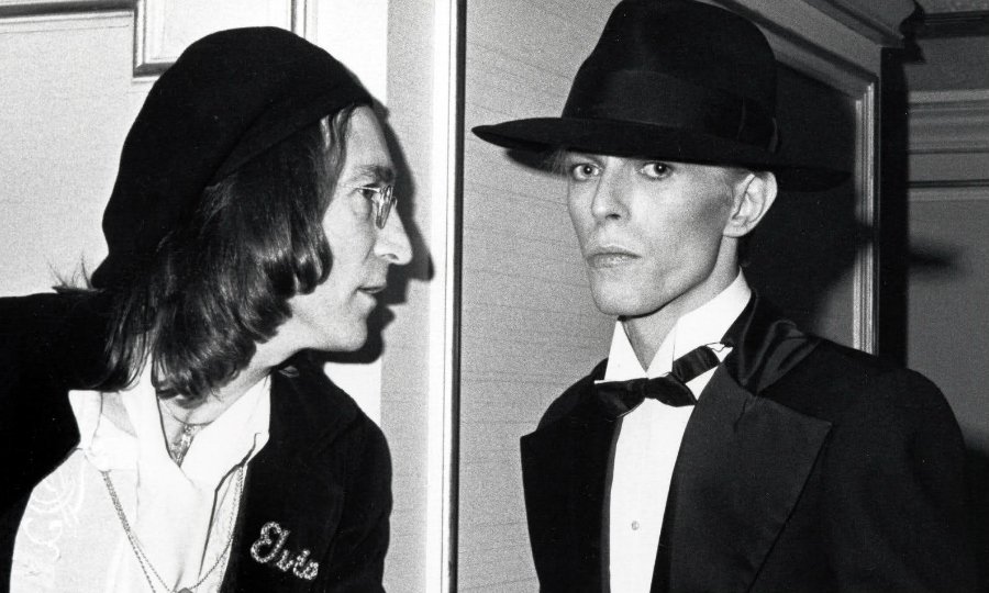 1975 (Jun 28) - Bowie Releases 'Fame' with John on Backing Vocals